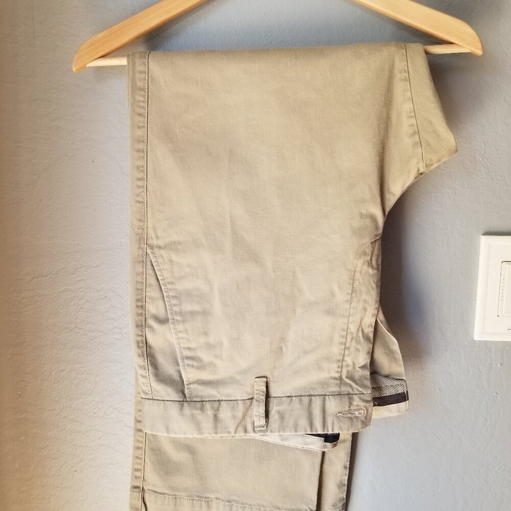 DOCKERS KHAKI PANTS